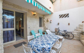 Awesome home in Marina di Ragusa with WiFi and 2 Bedrooms, Marina Di Ragusa